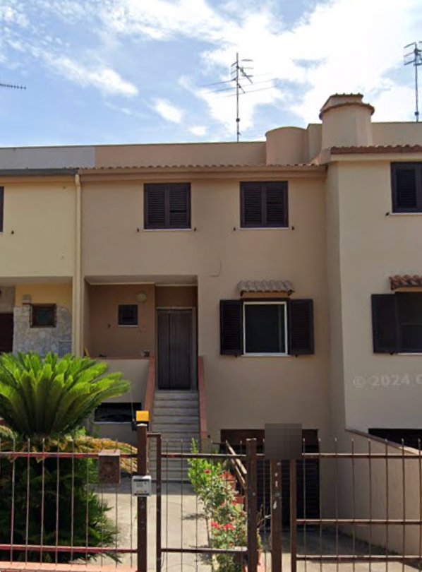 casa indipendente in vendita a Mondragone