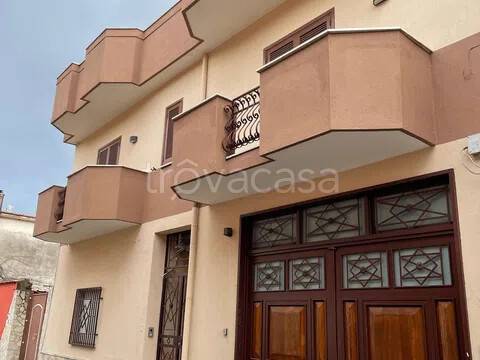 casa indipendente in vendita a Mondragone