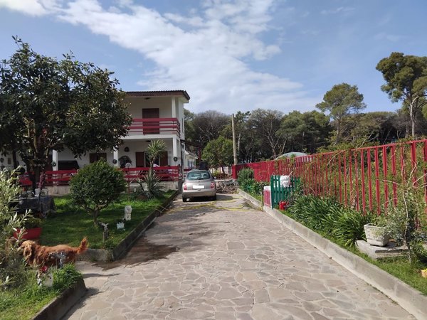 casa indipendente in vendita a Mondragone