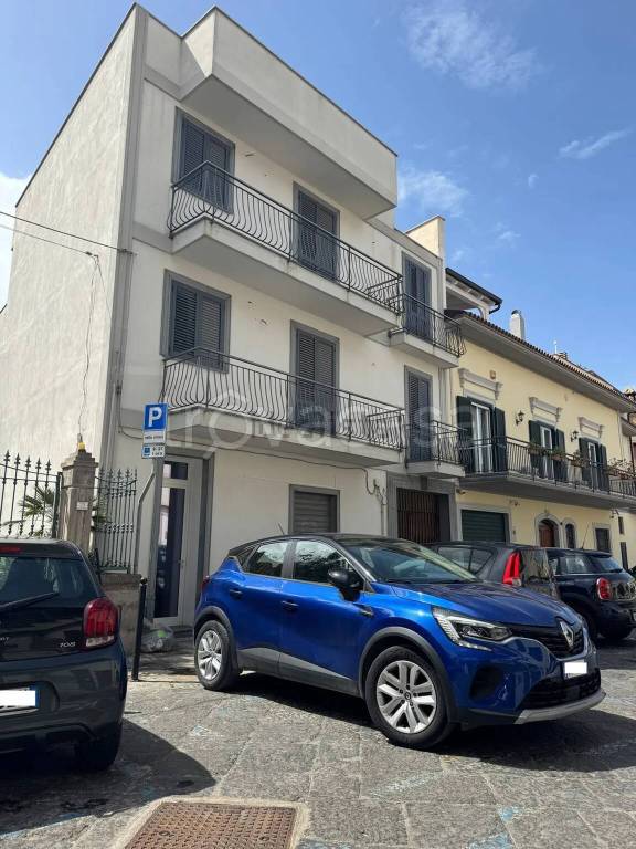 casa indipendente in vendita a Mondragone