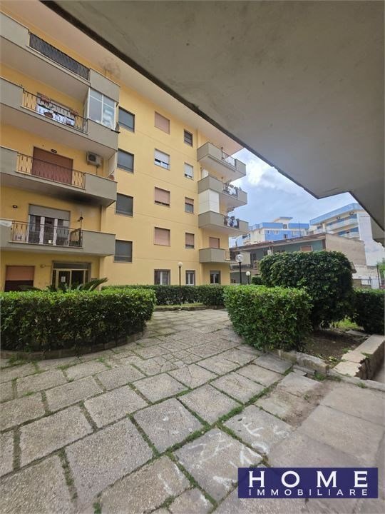 appartamento in vendita a Mondragone
