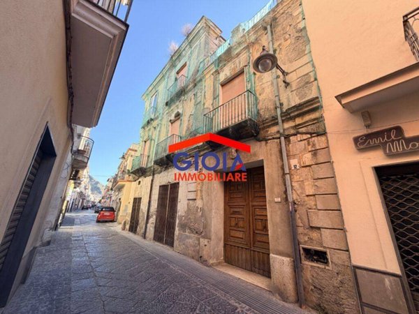 intera palazzina in vendita a Mondragone