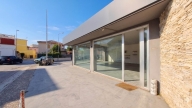 locale commerciale in vendita a Mondragone