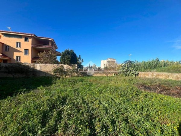 casa indipendente in vendita a Mondragone