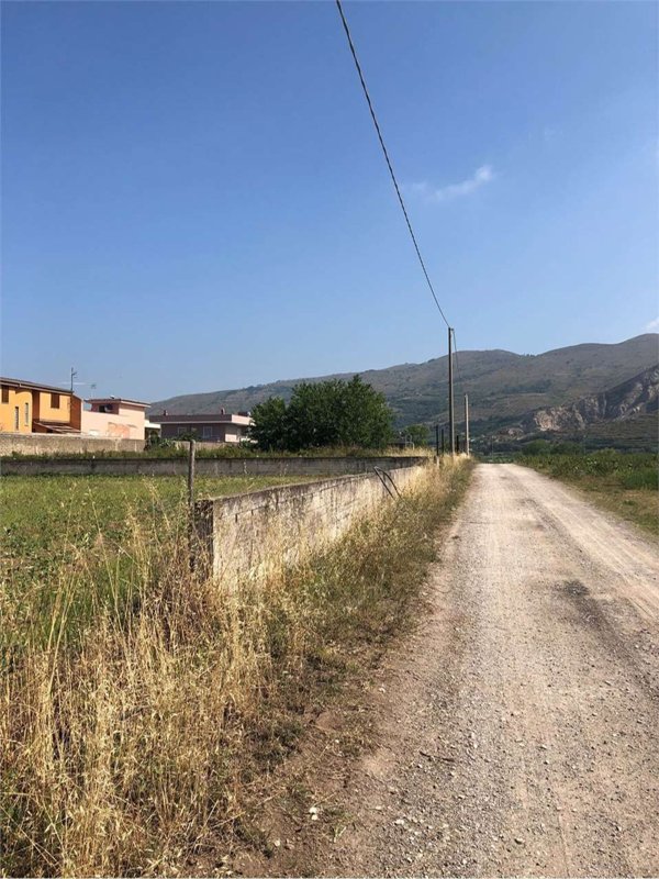 terreno edificabile in vendita a Mondragone