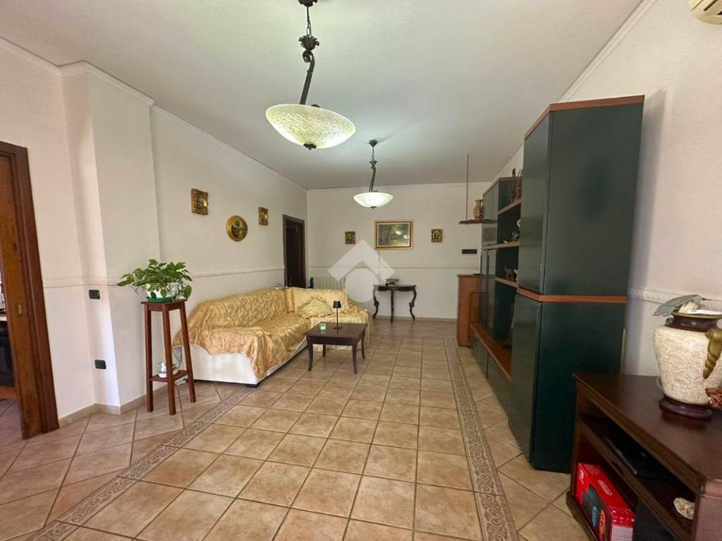 appartamento in vendita a Mondragone