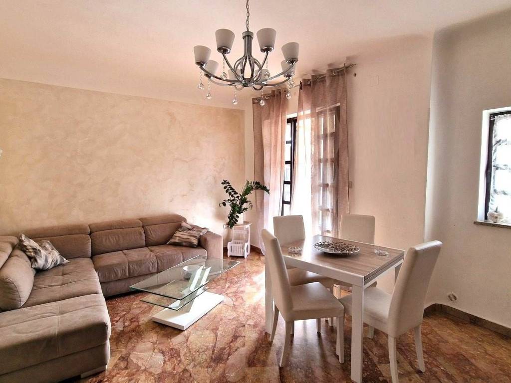 appartamento in vendita a Mondragone