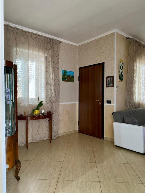 casa indipendente in vendita a Mondragone