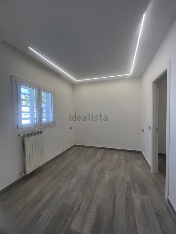 casa indipendente in vendita a Mondragone