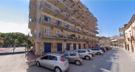 locale commerciale in vendita a Mondragone