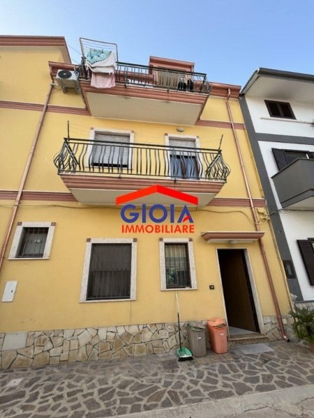 casa indipendente in vendita a Mondragone