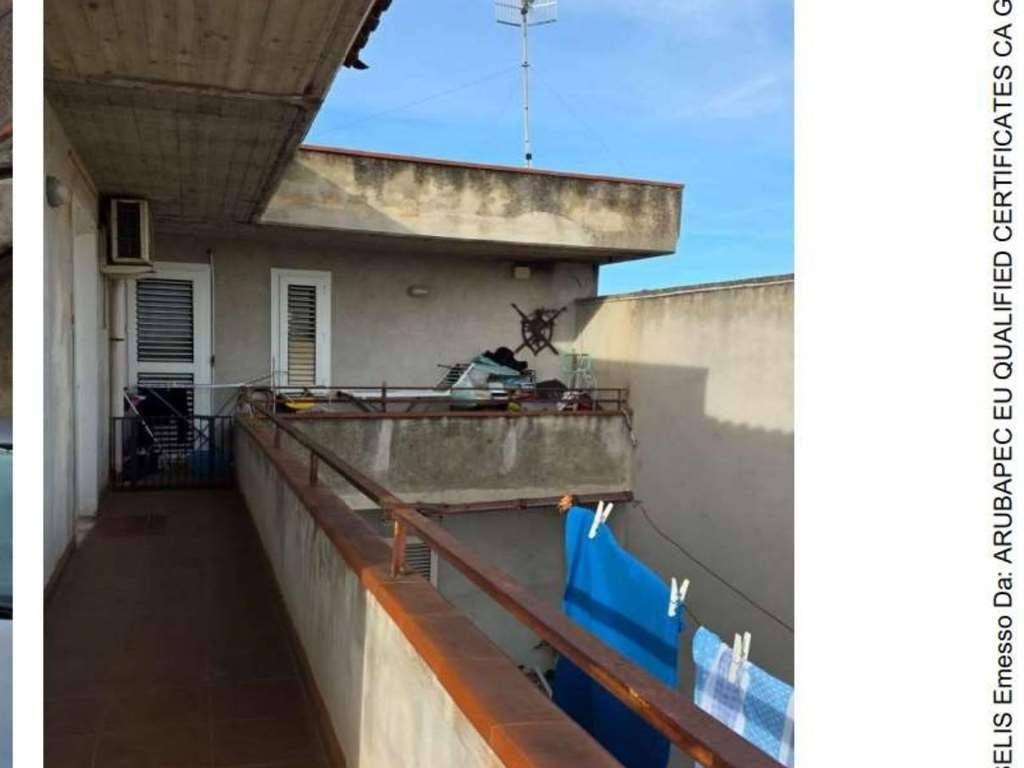 casa indipendente in vendita a Mondragone