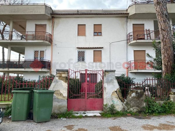 appartamento in vendita a Mondragone in zona Pescopagano