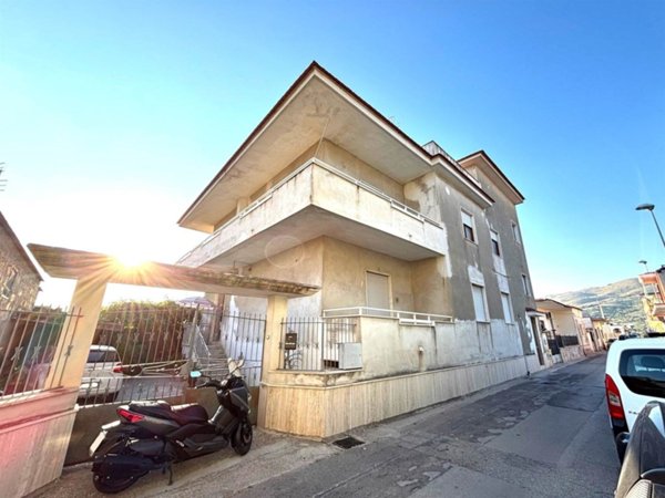 appartamento in vendita a Mondragone