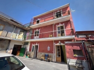 casa indipendente in vendita a Mondragone