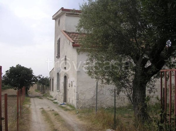 casa indipendente in vendita a Mondragone