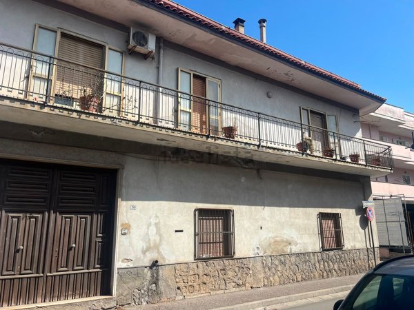 casa indipendente in vendita a Mondragone