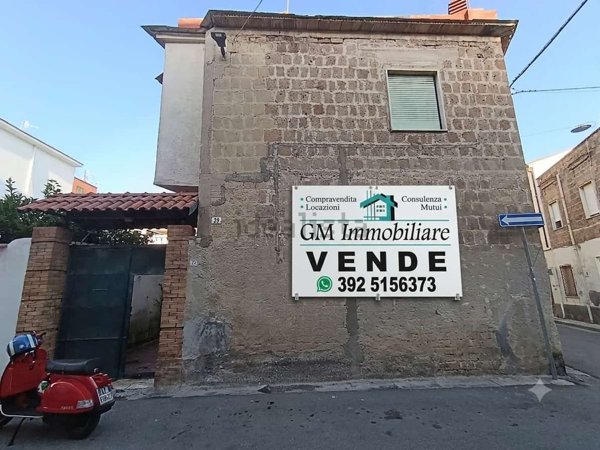 casa indipendente in vendita a Mondragone