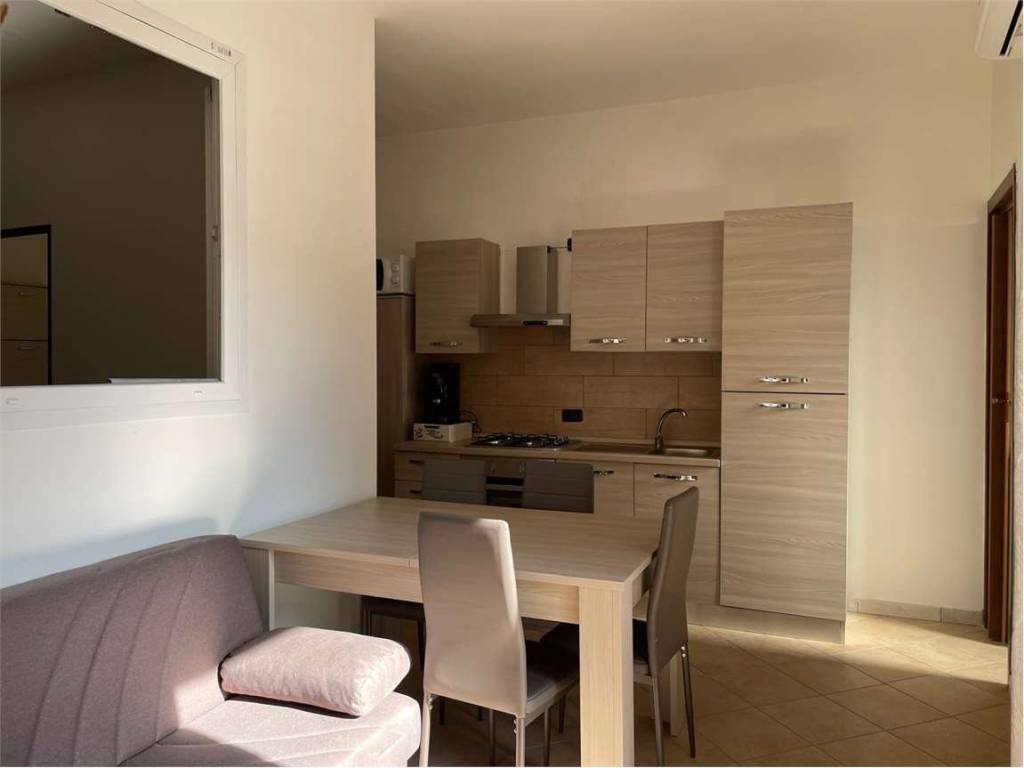 casa indipendente in vendita a Mondragone