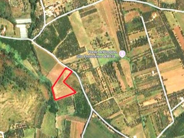 terreno in vendita a Mondragone