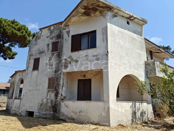 casa indipendente in vendita a Mondragone