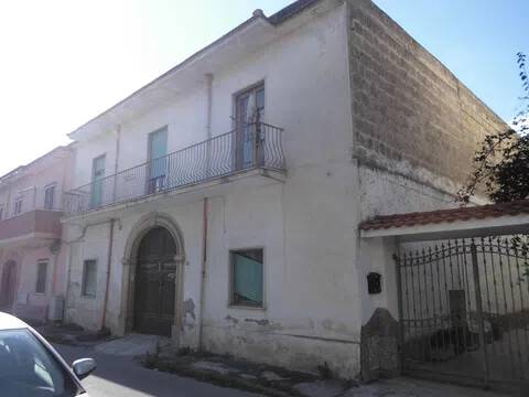 intera palazzina in vendita a Mondragone