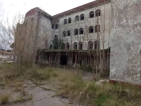 intera palazzina in vendita a Mondragone in zona Pescopagano
