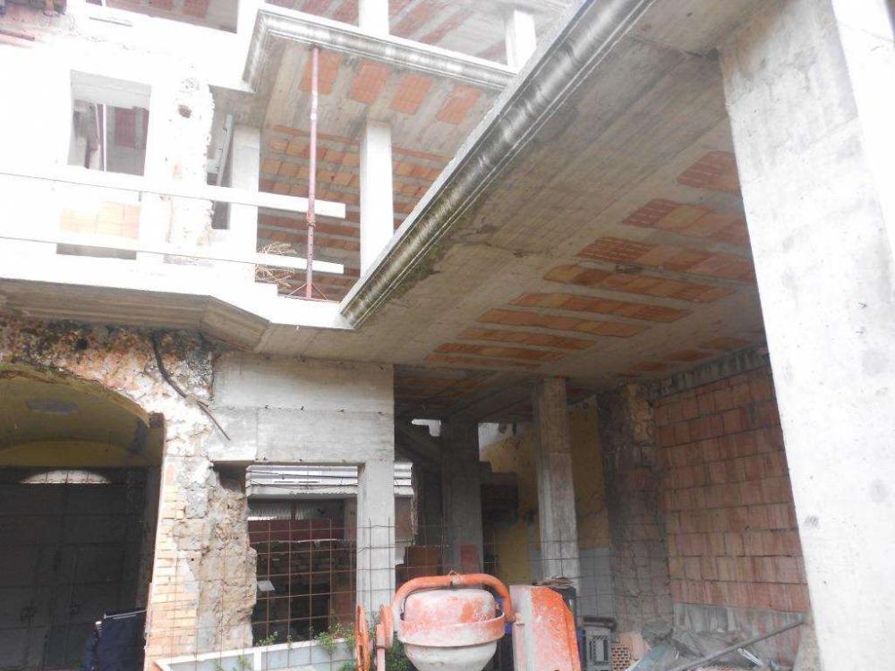 intera palazzina in vendita a Mondragone