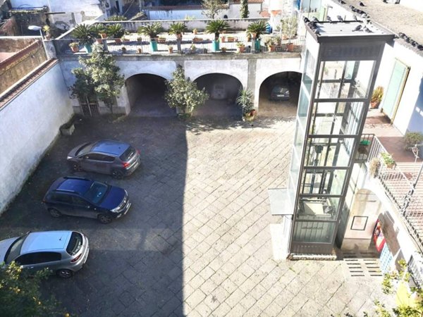 intera palazzina in vendita ad Orta di Atella