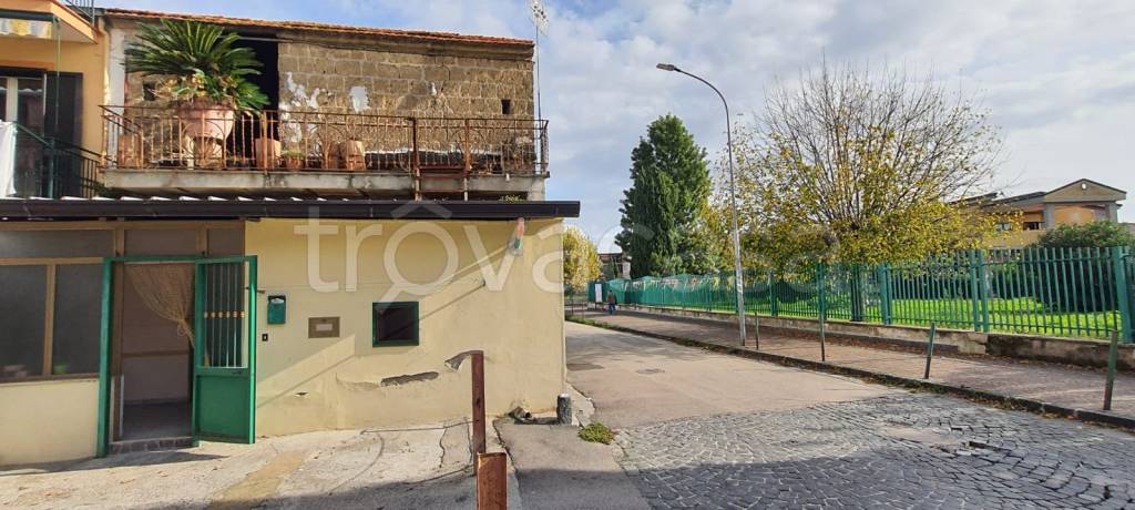 appartamento in vendita ad Orta di Atella