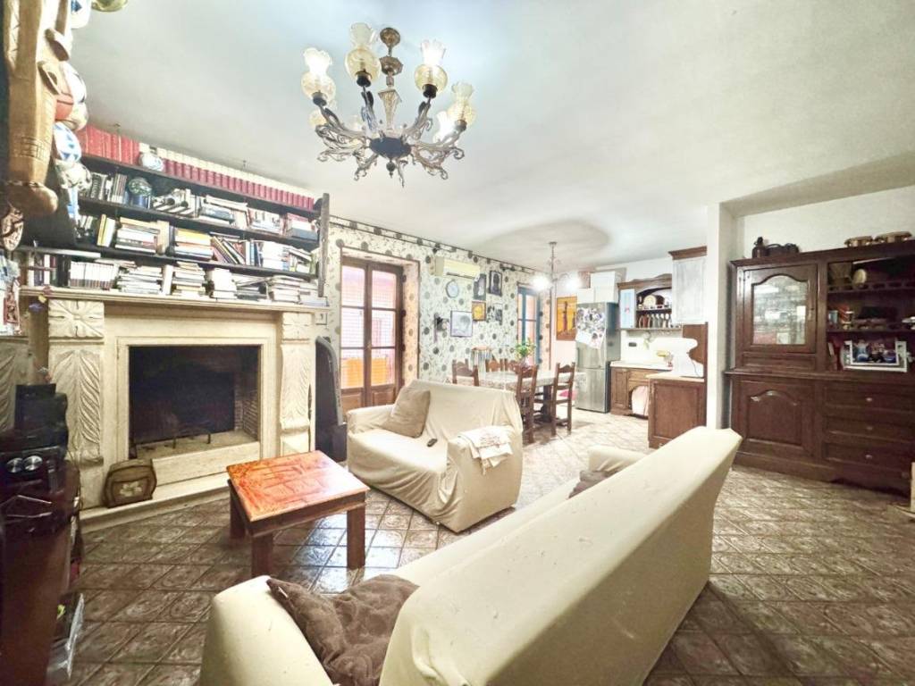 appartamento in vendita ad Orta di Atella