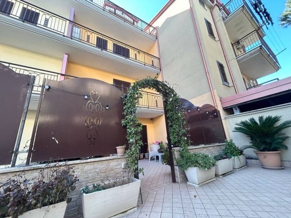 casa indipendente in vendita ad Orta di Atella