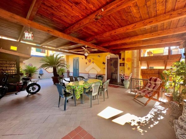 casa indipendente in vendita ad Orta di Atella