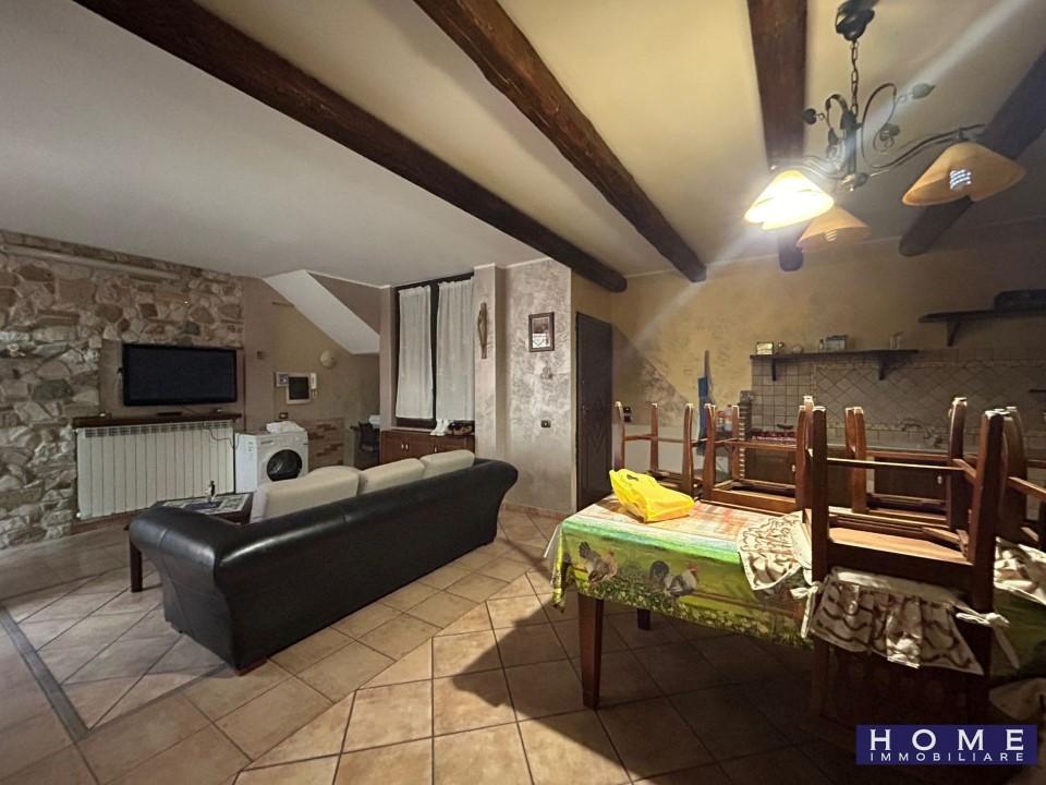 casa indipendente in vendita ad Orta di Atella