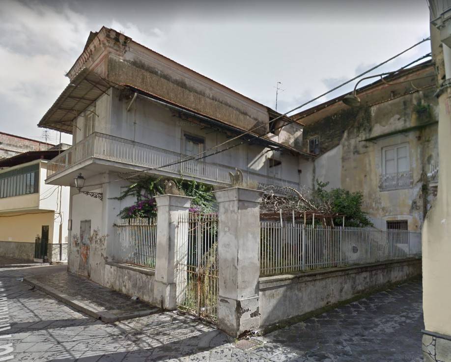 intera palazzina in vendita ad Orta di Atella