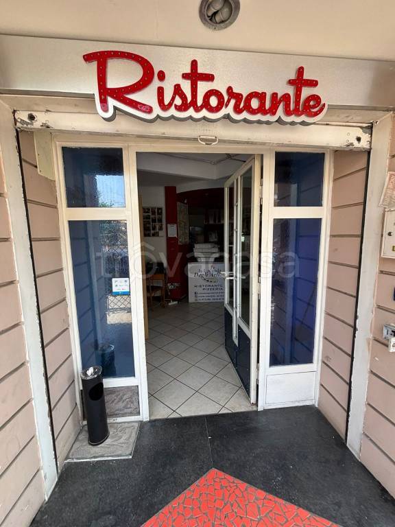 negozio in vendita ad Orta di Atella