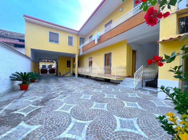 appartamento in vendita ad Orta di Atella