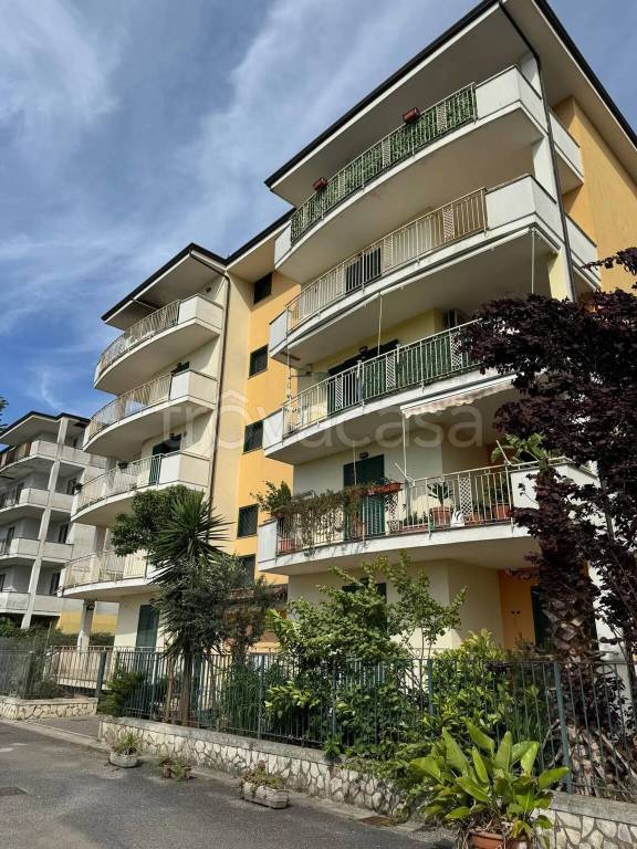 appartamento in vendita ad Orta di Atella