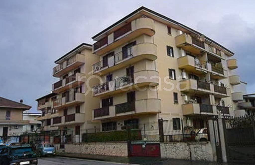 appartamento in vendita ad Orta di Atella
