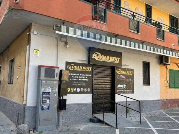 negozio in vendita ad Orta di Atella