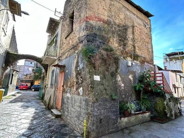 casa indipendente in vendita ad Orta di Atella