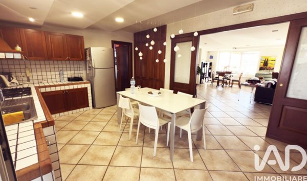 appartamento in vendita ad Orta di Atella