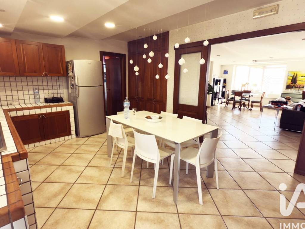 appartamento in vendita ad Orta di Atella