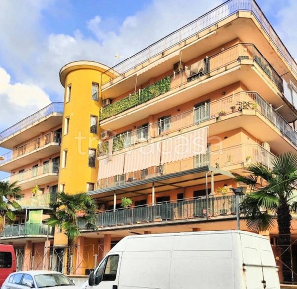 negozio in vendita ad Orta di Atella