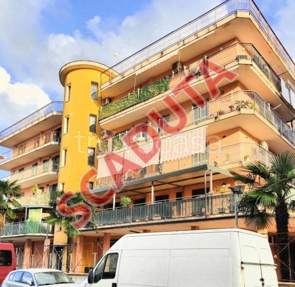 negozio in vendita ad Orta di Atella