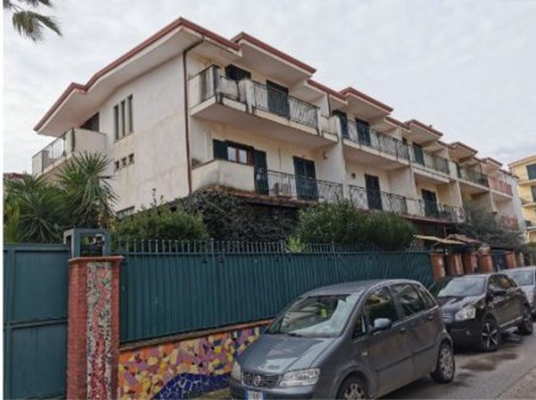 casa semindipendente in vendita ad Orta di Atella