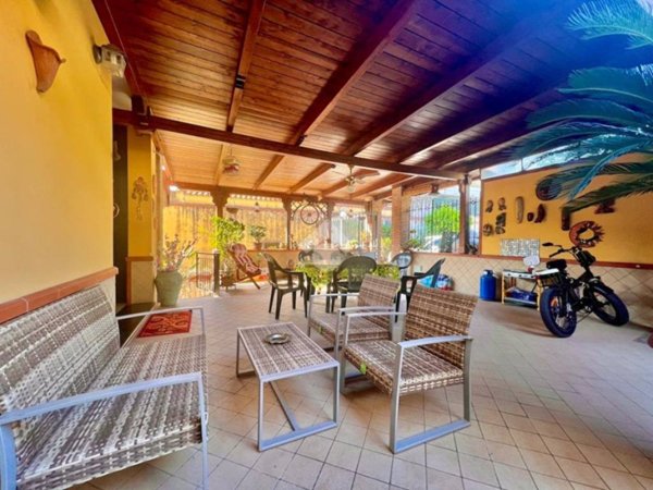 casa indipendente in vendita ad Orta di Atella