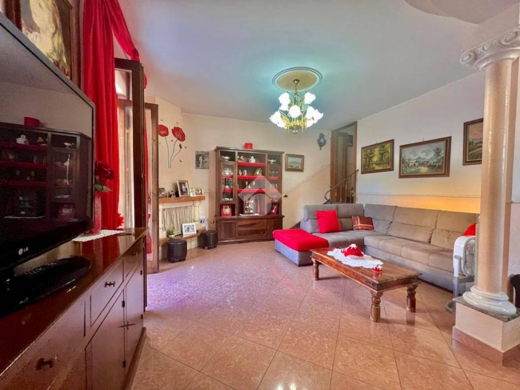 casa indipendente in vendita ad Orta di Atella