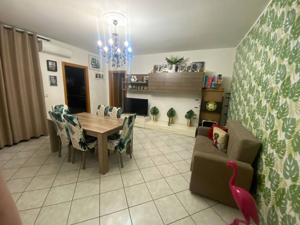 appartamento in vendita ad Orta di Atella