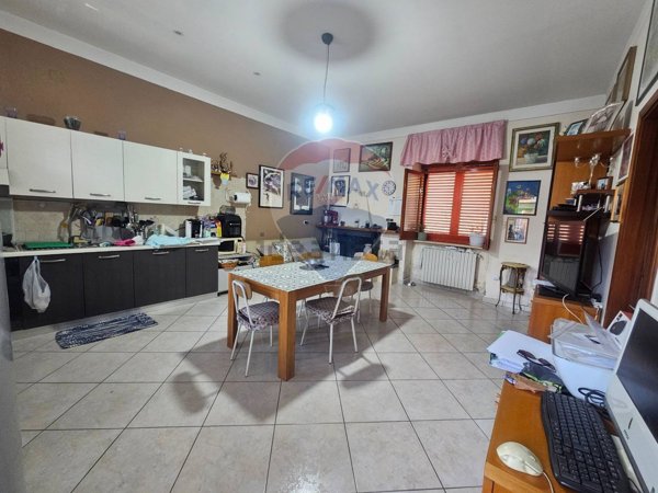 appartamento in vendita ad Orta di Atella